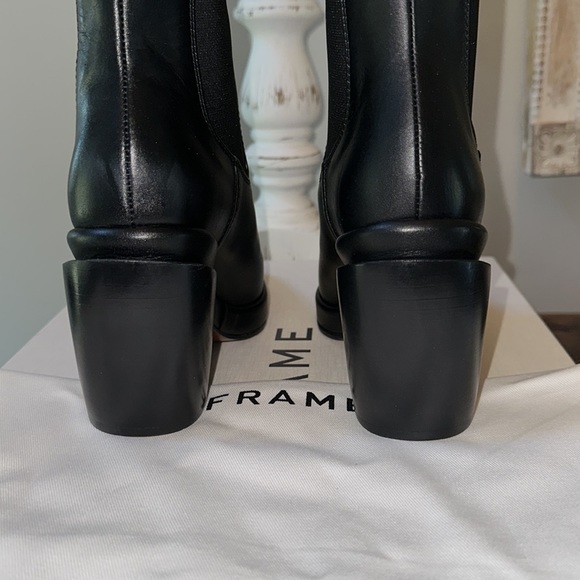 NIB Frame “Le Rodeo” Bootie - Sz 7.5 - Black - Picture 5 of 6